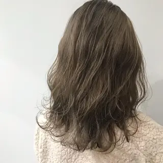 セミロング カラー レイヤー/顔周り /AKARIのヘアスタイル