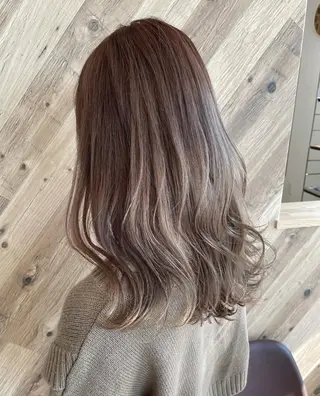 カラー aile/ annaのヘアスタイル