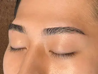 アイブロウ メンズ眉毛・まつげパーマ専門店 MENOR所属・秋保 サエの眉毛・アイブロウイメージ