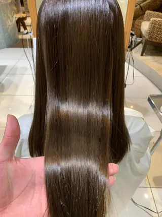 セミロング 新宿メンズパーマ メンズバレイヤージュのヘアスタイル