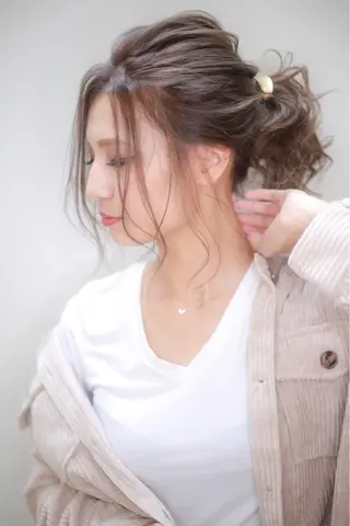 セミロング カラー ヘアアレンジ 伊藤 裕貴のヘアスタイル