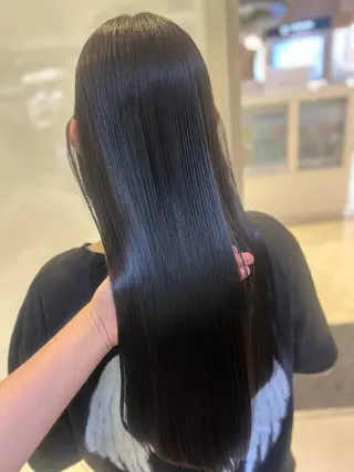 ロング 艶質改善/縮毛矯正 ササキナツミのヘアスタイル