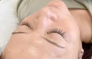 マツエク・マツパ salonLADYSTYLE所属・稲嶺 美華のエステ・リラクイメージ