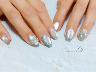 ネイル YUMI NAGAI  のネイルデザイン