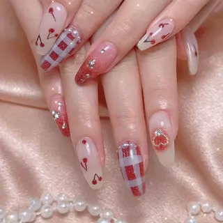 ネイル 福 莉那のネイルデザイン