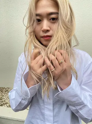 セミロング カラー レイヤーウルフ エクステ磯部のヘアスタイル