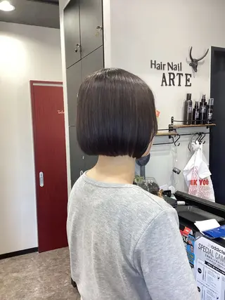 ショート カラー 友滝 真菜美のヘアスタイル