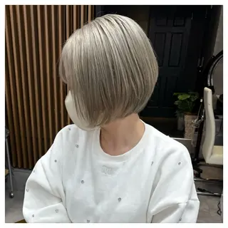 ショート カラー ショート・ハイトーン ズーキーのヘアスタイル