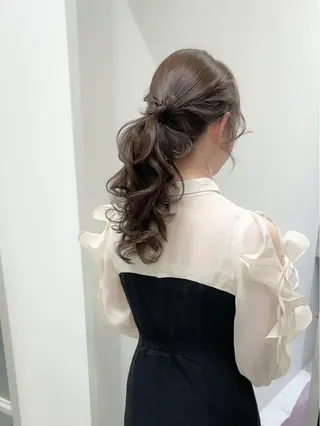 ロング カラー ヘアアレンジ autre所属・大久保 ひでなりのヘアスタイル