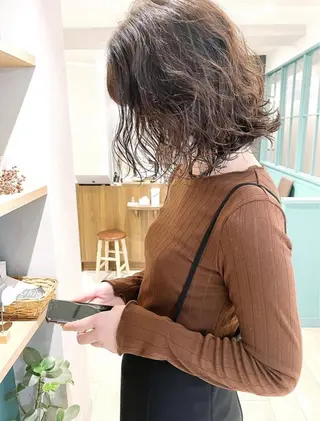 ミディアム パーマ 🫧髪質改善・美髪 艶髪🫧ニタ シンゴのヘアスタイル