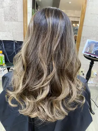 ロング PLUG hairdesignのヘアスタイル
