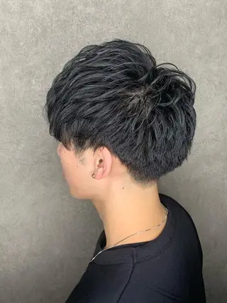ショート siki. 石渡のヘアスタイル