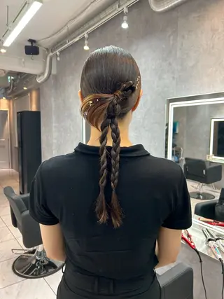 ロング ヘアアレンジ _WHITE 天神店 YUMEKA🐻のヘアスタイル