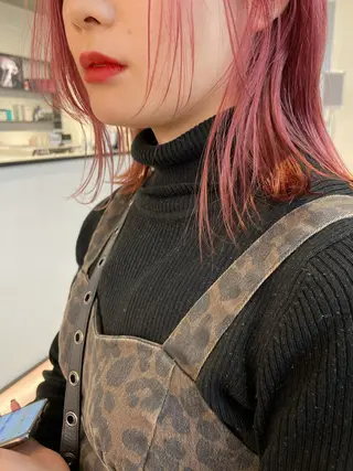 ミディアム カラー 🇰🇷カルマパーマ kaito🇰🇷のヘアスタイル