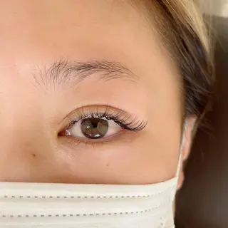 マツエク・マツパ Neoest Log ＋ bell所属・荒川 鈴菜のヘアスタイル