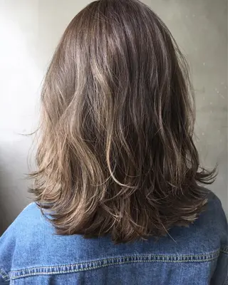 ミディアム カラー 牛山 静香のマツエク・マツパデザイン