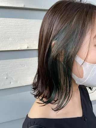 ミディアム 塔崎 りこのヘアスタイル