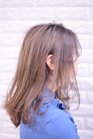 ミディアム カラー ハイトーンカラー RYUのヘアスタイル