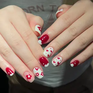 ネイル Tagi 銀座所属・Tagi Nail 銀座店のネイルデザイン