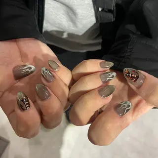 ネイル 🪐富島彩夏 /海外nail🪐のネイルデザイン