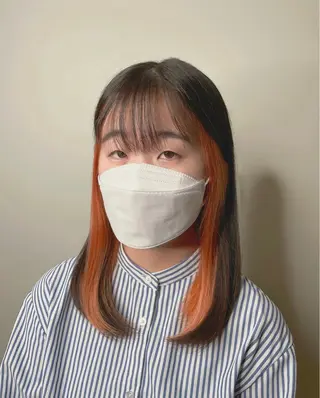セミロング カラー 坂本 かのんのヘアスタイル
