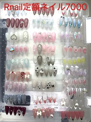 ネイル R nailsalon所属・Rネルサイン よ よのネイルデザイン