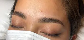 LUANA TAKAKOの眉毛・アイブロウイメージ