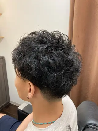 ミディアム 染谷 周のヘアスタイル
