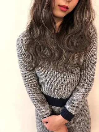 セミロング 可児 令路のヘアスタイル