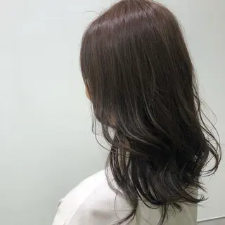 ロング カラー 佐々木 碧のヘアスタイル