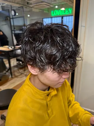 ショート パーマ メンズ メンズカット/パーマ 艶カラーTAIGA︎のヘアスタイル