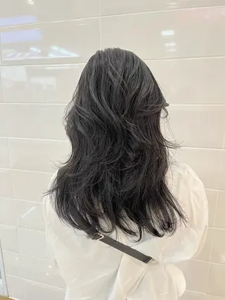 ロング 福田 しずくのヘアスタイル