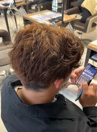 ショート パーマ RAY Field 小佐井悠未のヘアスタイル