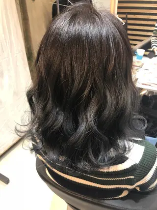 カラー 早川 真幸のヘアスタイル