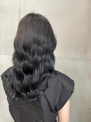 カラー 益 佑夏のヘアスタイル