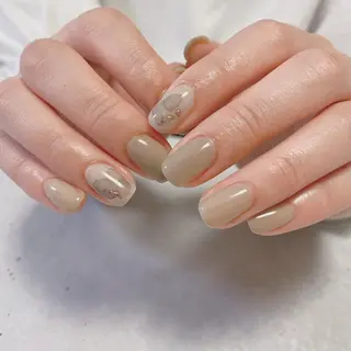 ネイル ROUN'　南 鈴沙のネイルデザイン