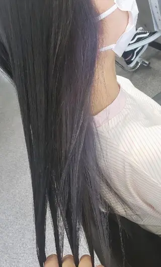 ロング カラー 黒田 かな子のヘアスタイル