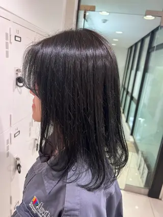 セミロング カラー 暖色カラー🌹 中山由梨のヘアスタイル