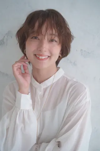 ショート カラー パーマ ヘアアレンジ 三好春奈 /イルミナカラーのヘアスタイル