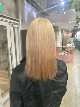 セミロング 松井ゆら/ 酸性ストレート/暖色のヘアスタイル