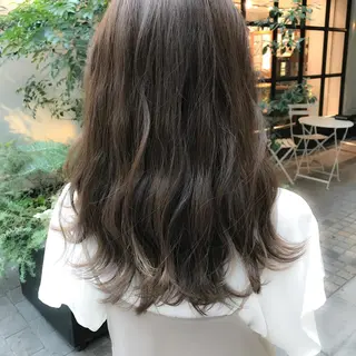 セミロング LOMA🇰🇷 銀座クボタのヘアスタイル