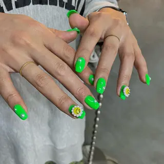 ネイル twoo______ miyuのネイルデザイン