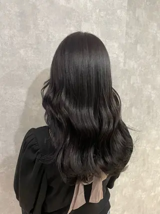 セミロング 🌐NATSUMI 🌐【寒色カラー】のヘアスタイル