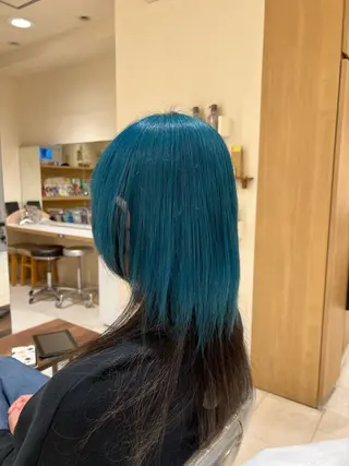 カラー 久永 菫のヘアスタイル