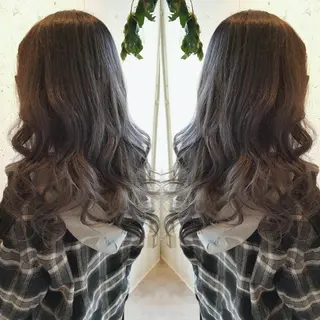 ロング あらき ちさとのヘアスタイル