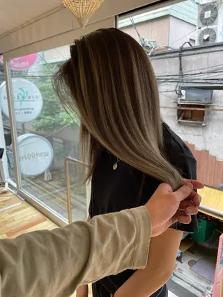 セミロング カラー Tao所属・藤川 大智のヘアスタイル