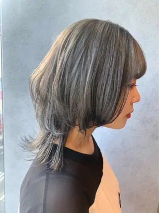 ミディアム カラー レディースカット/ シュドウヒナタ🐰のヘアスタイル