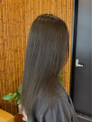 ロング カラー 舟戸 心乃のヘアスタイル