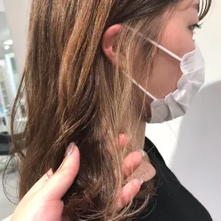 セミロング カラー 【暖色カラー特化】 中山由梨のヘアスタイル