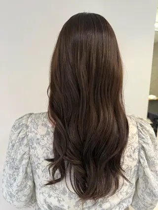 ロング カラー 知念 夢華のヘアスタイル